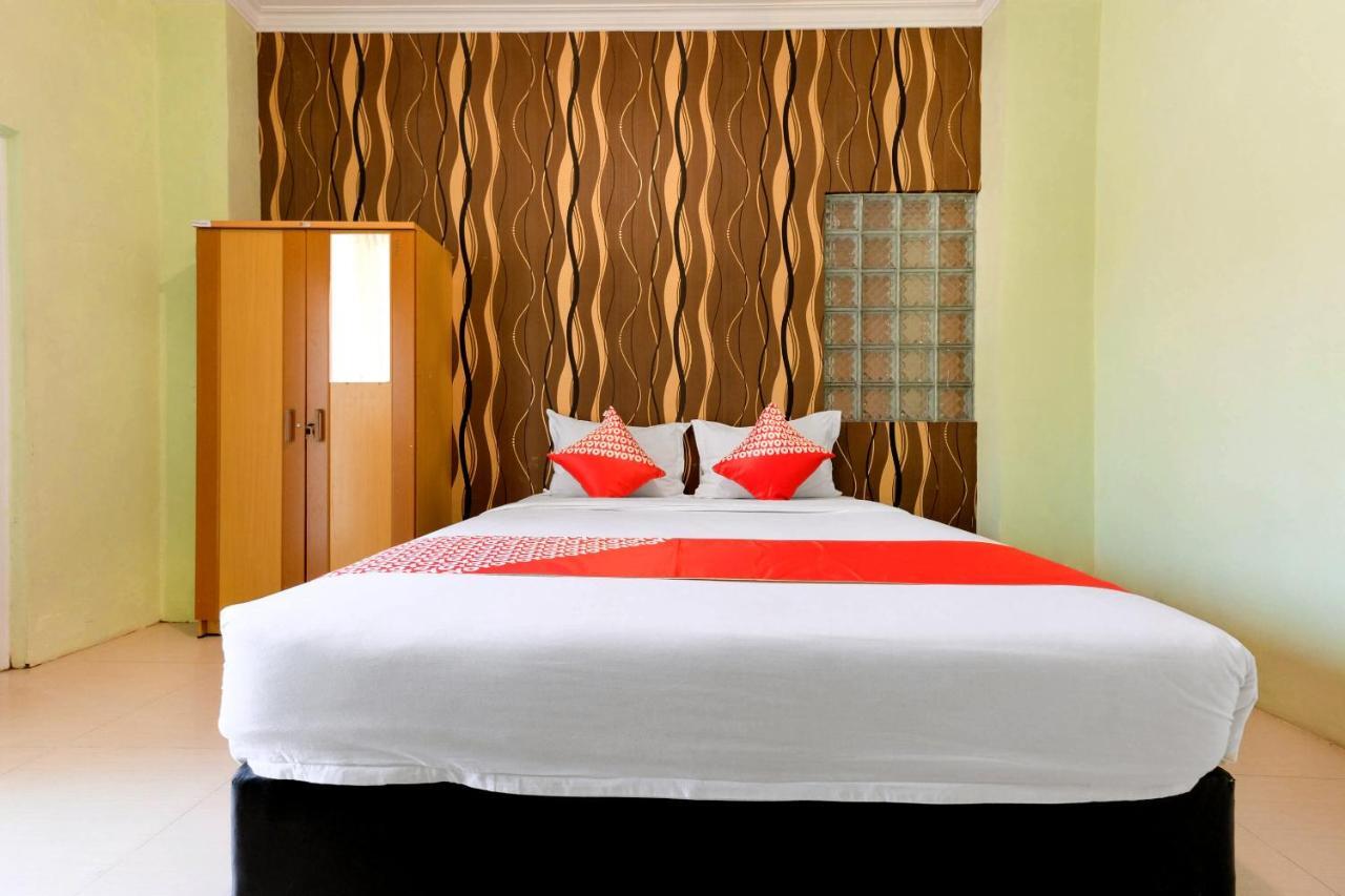 Oyo 338 Guest House Omah Manahan Syariah Solo Eksteriør billede